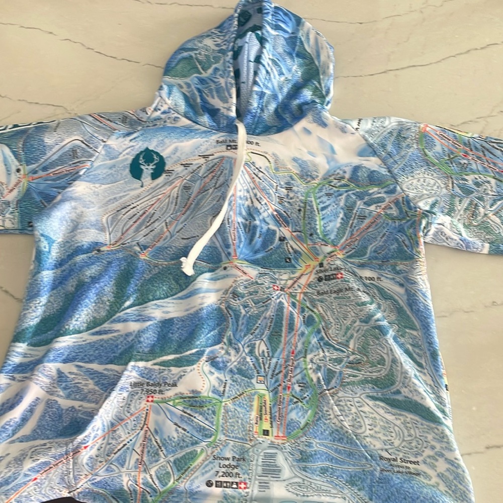 Deer Valley Sweatshirt (size M)
